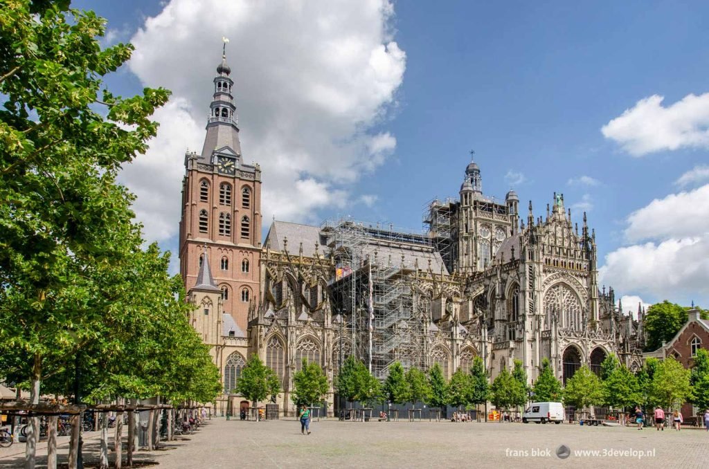 Den Bosch Parade — Bentheimer sandstone